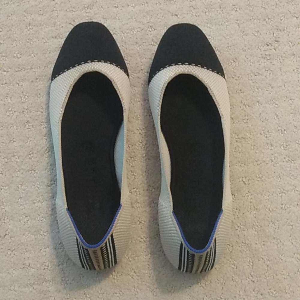 Rothys Tuxedo "the Square" flat size 9.5